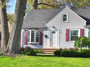 23760 E Oakland Rd, Bay Village, OH 44140