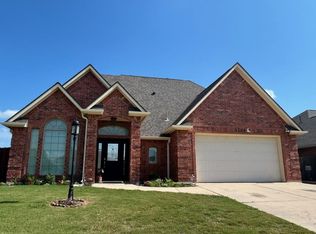 5102 NE Haddington Pl, Lawton, OK 73507