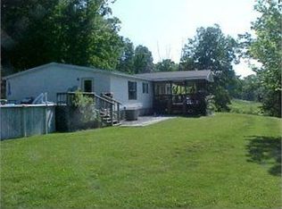 378 Hog Camp Rd, Sandy Hook, KY 41171
