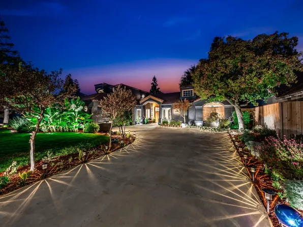 614 E Woodhaven Ln, Fresno, CA 93720