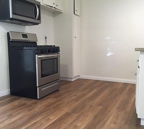 3rd image of 4232 Fair Ave #11