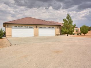 8935 Spruce Rd, Pinon Hills, CA 92372