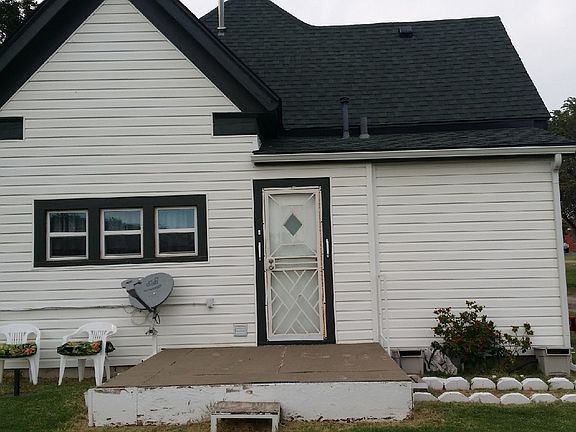 2nd image of 539 W Colorado Ave