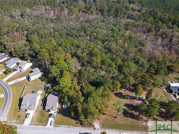 5th image of 150 Archer Rd