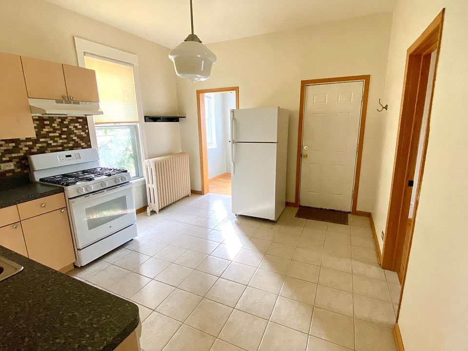 1st image of 5640 N Ashland Ave #D