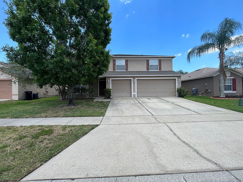 1st image of 932 Horseshoe Falls Dr