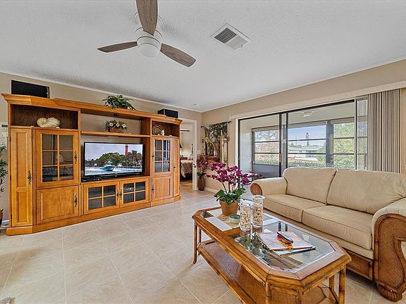 5th image of 3135 GLEN ELYN BOULEVARD #13