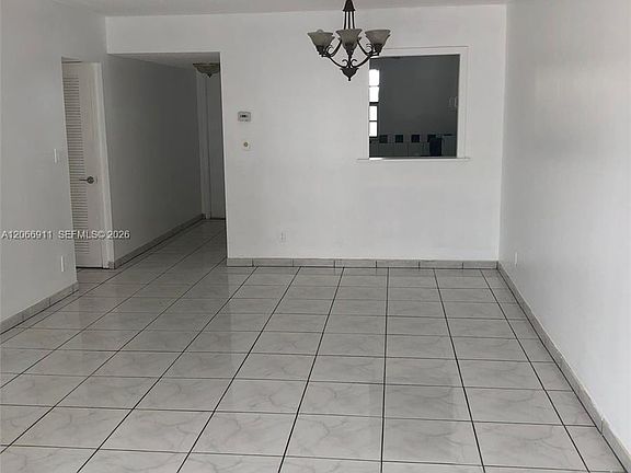5th image of 220 SW 9th Ave APT 201