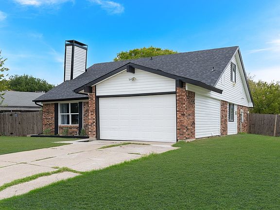 4th image of 506 E Springdale Ln