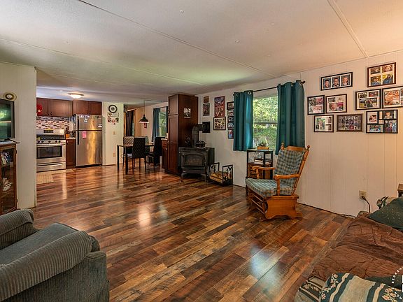 4th image of 43 Sunset Rd