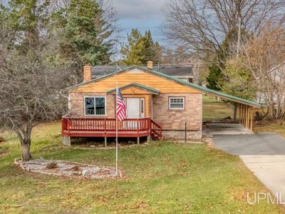 720 E Smith St, Iron Mountain, MI, 49801