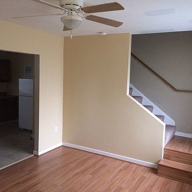 2nd image of 419 Hunt Ave