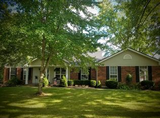 360 Mason Ridge Dr, Saint Charles, MO 63304