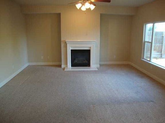 5th image of 2521 S Larkin Ave