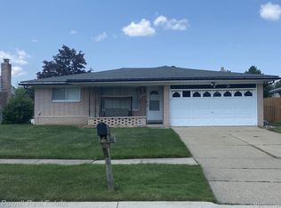 5063 Amherst Dr, Sterling Heights, MI 48310