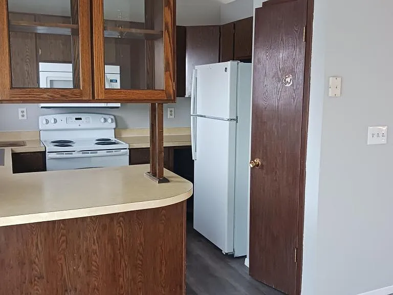 3895 Kim Dr — Photo 3