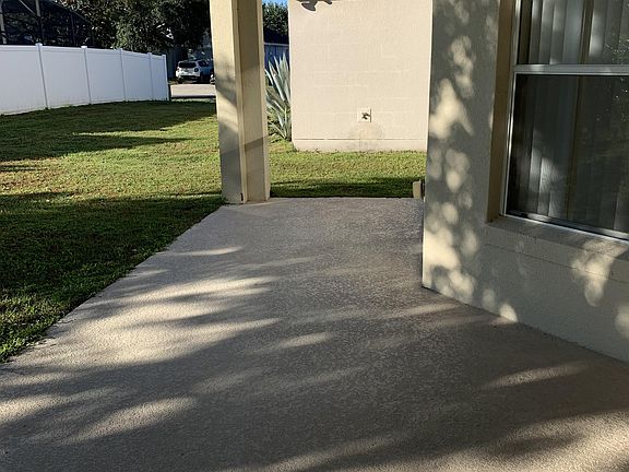 5th image of 2704 Corybrooke Ln