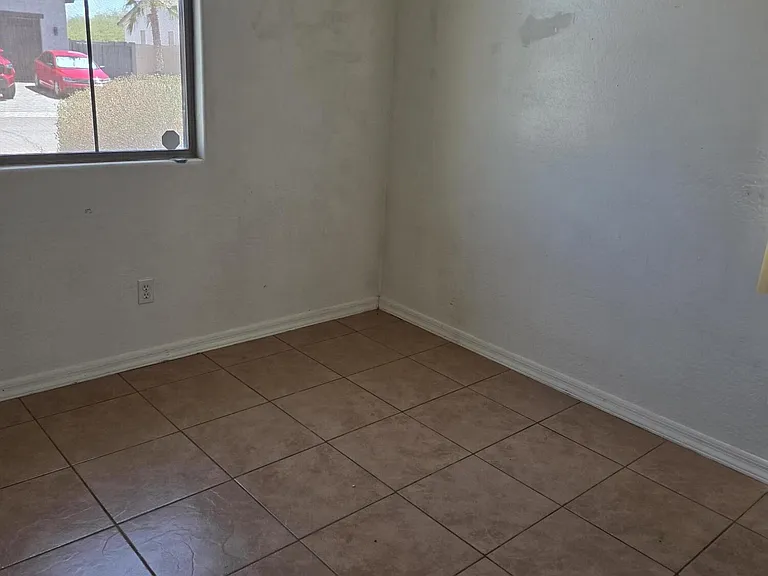 12600 W Diaz Dr — Photo 8