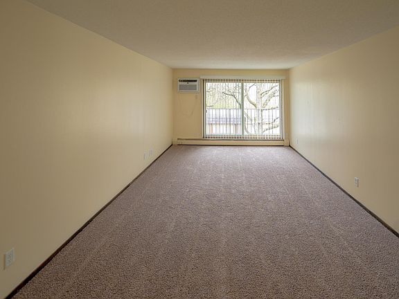 2nd image of 1200 72nd Ave NE APT 110