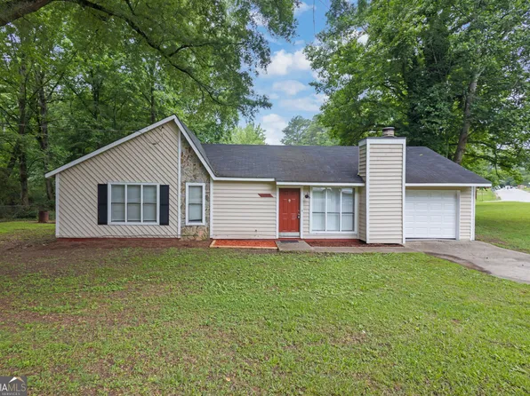 8997 Huntwood Ln, Riverdale, GA 30274