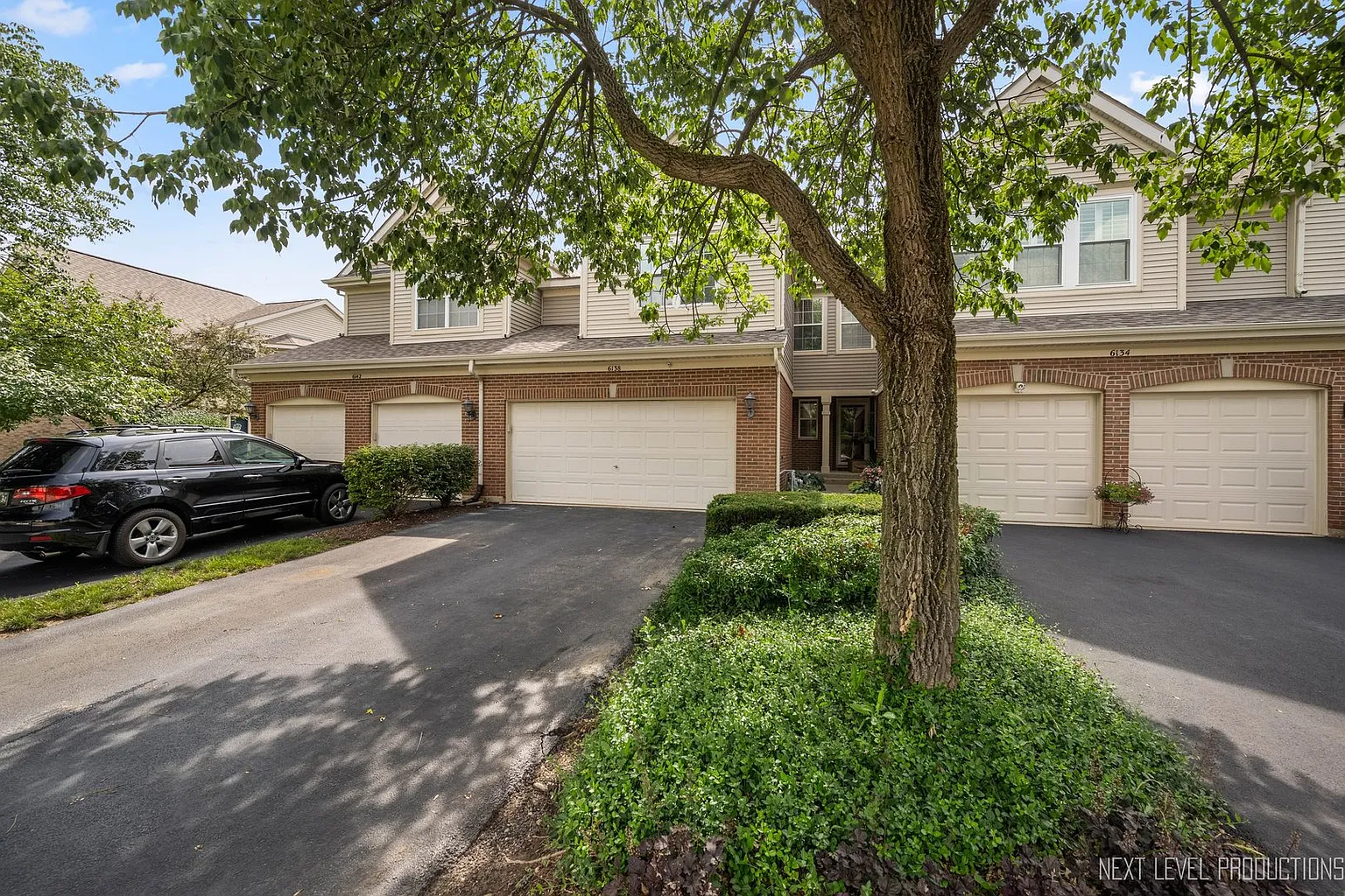 6138 Dixon Dr photo 1