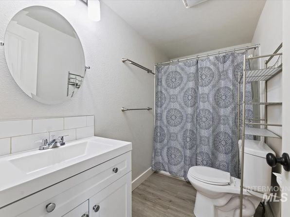 8426 Blue Heaven Ln, Boise, ID 83716