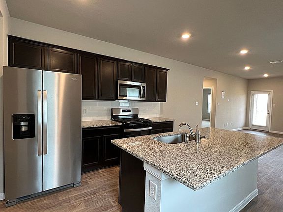 5th image of 241 Globe Mallow Cir