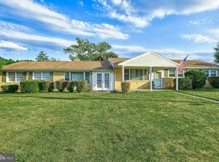 3 Patricia Dr, Enola, PA 17025