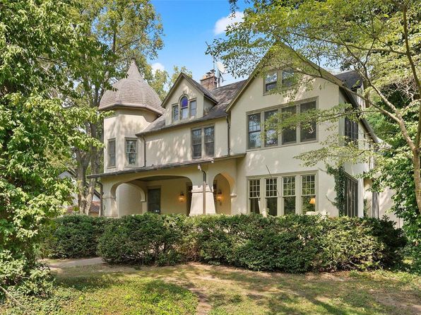 1329 Old Trenton Rd, Highland, IL 62249