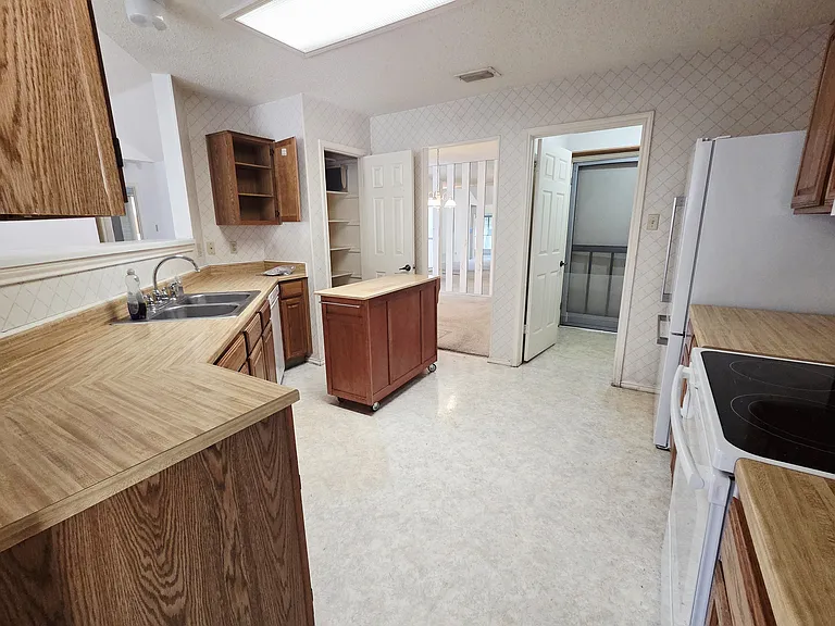 7408 Forest Strm — Photo 12