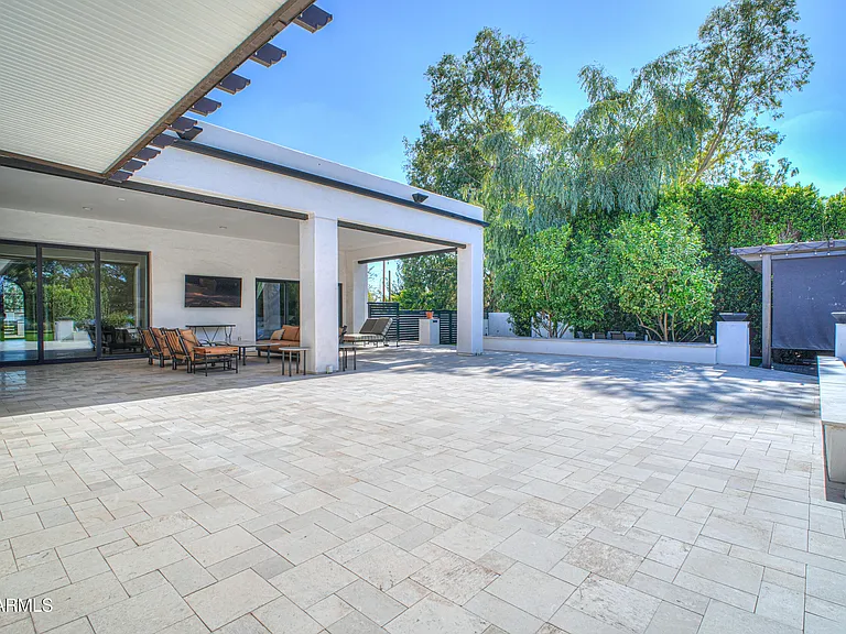 12424 E Victoria St — Photo 85