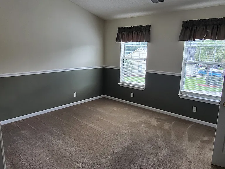 133 Penzance Blvd — Photo 16