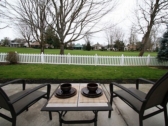 2nd image of 3117 SE Balboa Dr