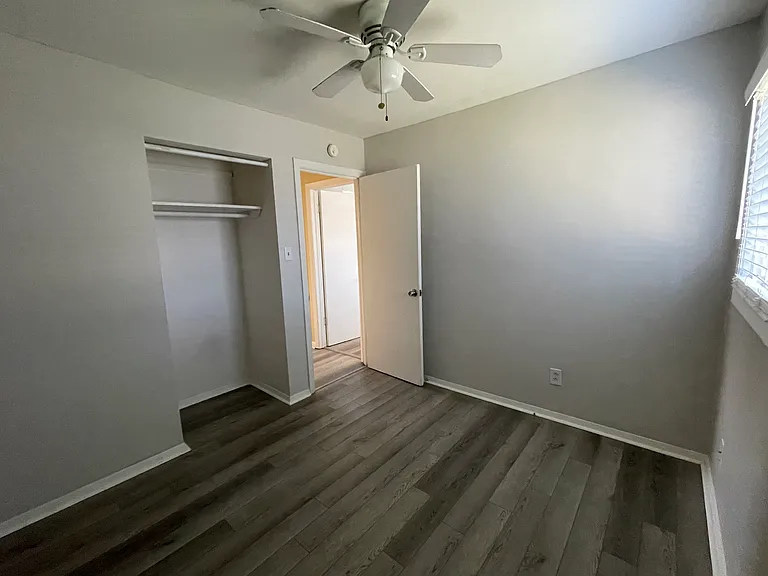 2217 Helsley Ave — Photo 13
