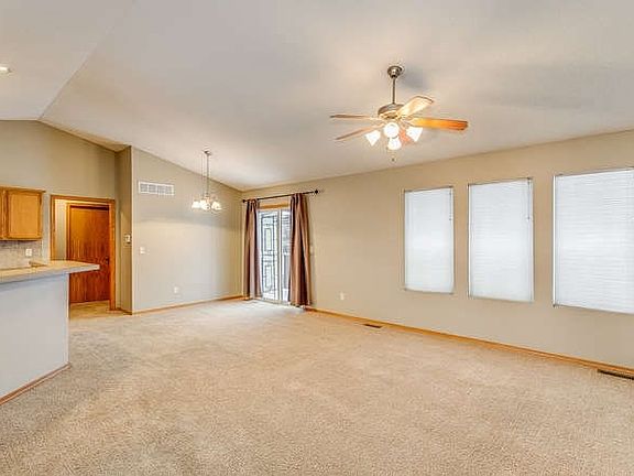 5th image of 2230 E Surrey Ln