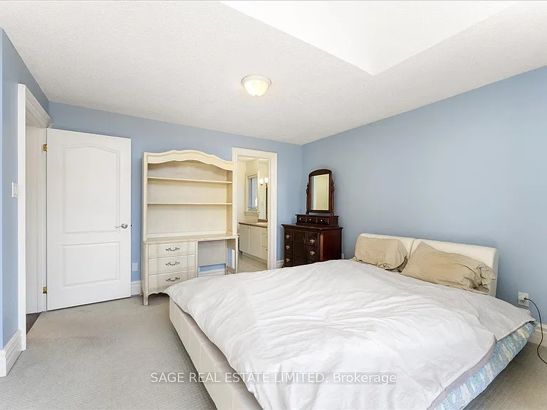 67 Agincourt Dr — Photo 43