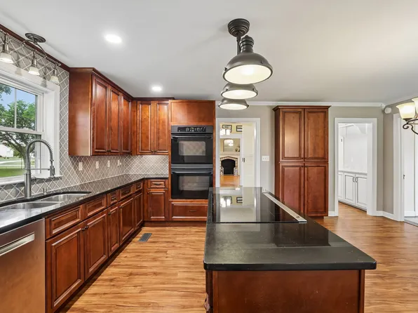 186 Sulphur Springs Rd, Shelbyville, TN 37160