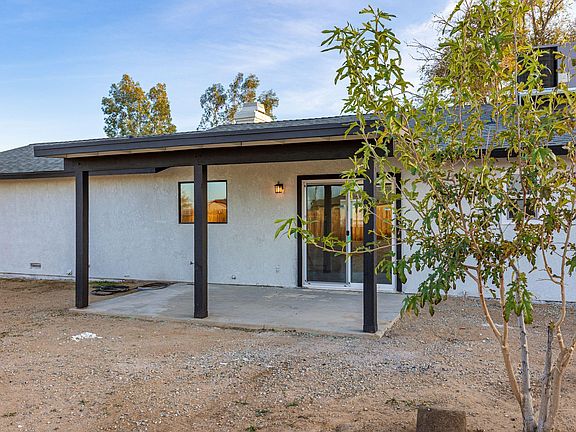 5th image of 8649 Tamarack Ave