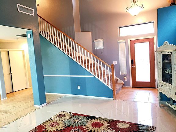 51613112_649042202182530_199465744161413