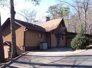 119 Lee Ct, Lake Lure, NC 28746