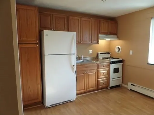 30-30A Colonial Dr #6, Andover, MA 01810