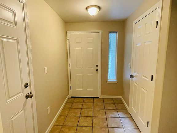 3rd image of 3321 Fender Dr #A