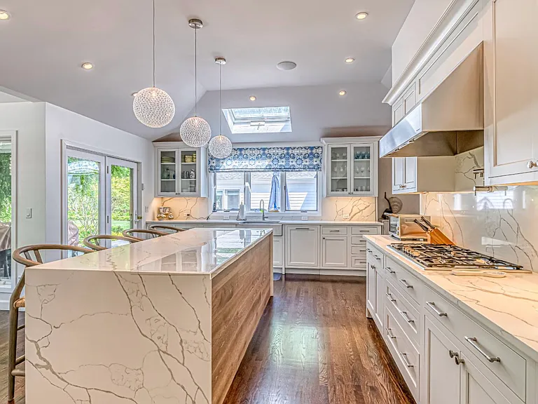 34 Elizabeth Ln — Photo 11
