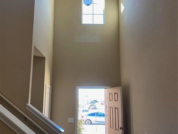 2nd image of 12100 Stoneridge Gap Ln