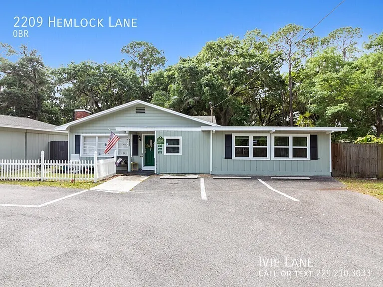 2209 Hemlock Ln — Photo 8