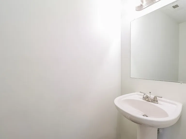 2127 Pleasant Dale Dr — Photo 15