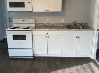 8 Fairway Ave #B, Rochester, NH 03867