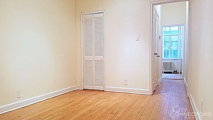 Rented by City Connections Realty | media 8