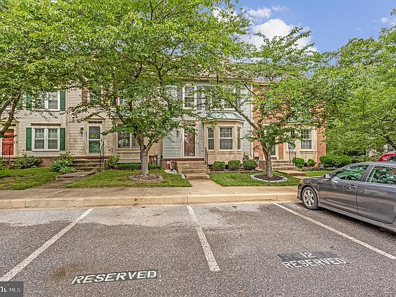 2nd image of 6325 Hampton Pl