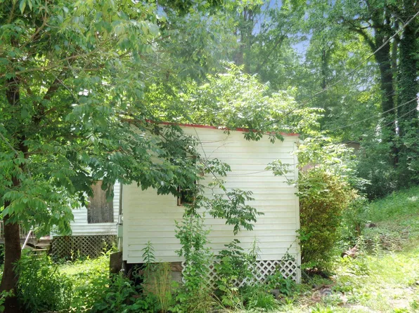 12 Whippoorwill Dr, Marion, NC 28752